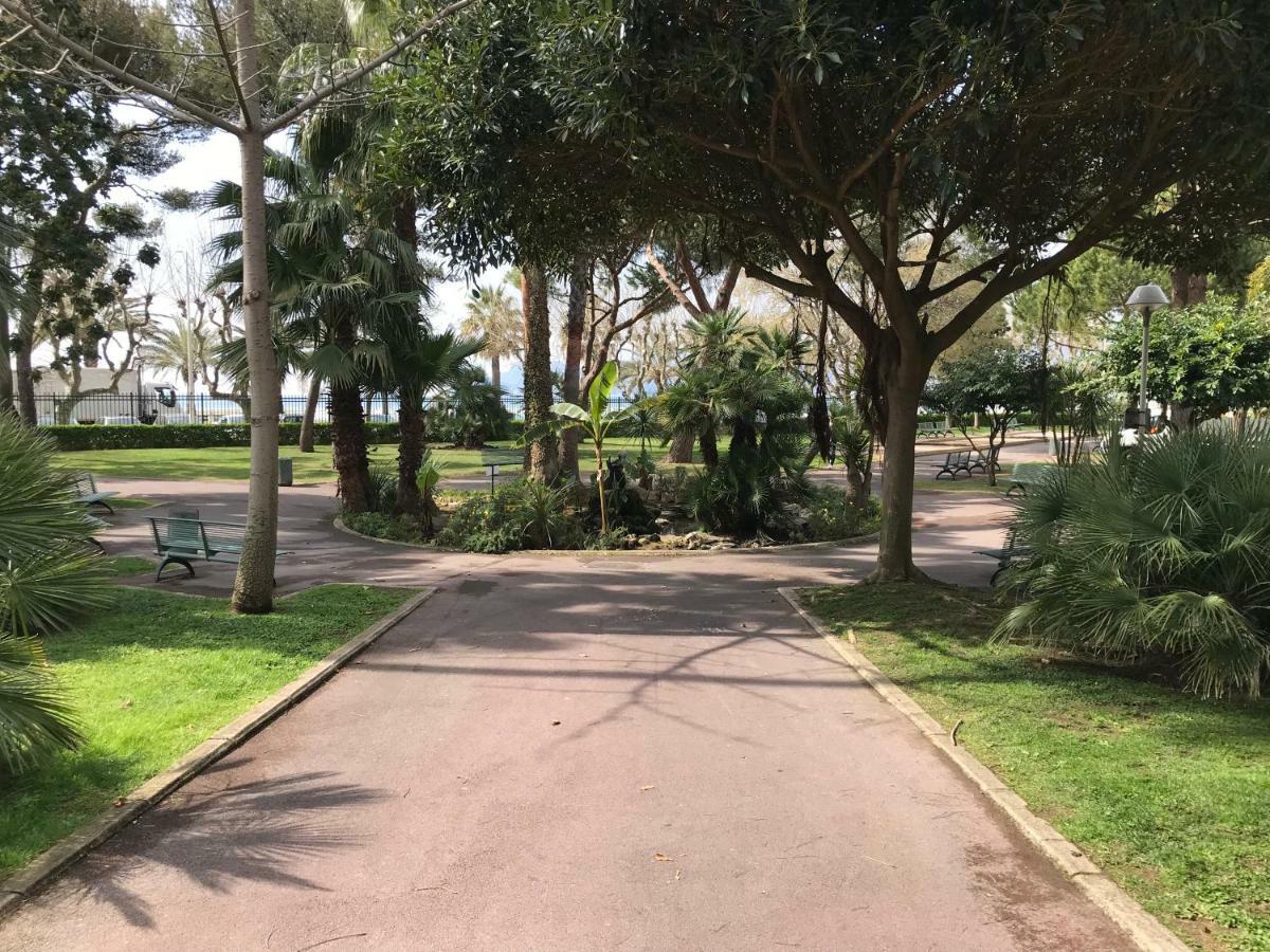 Appartement Cannes Bord De Mer Exterior foto